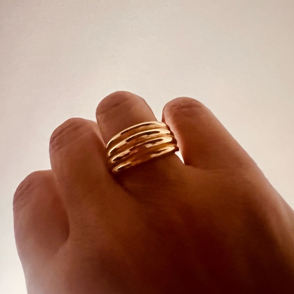 ⚜️💛⚜️18K Gold Plated Textured Layer Ring - Picture 9 of 9